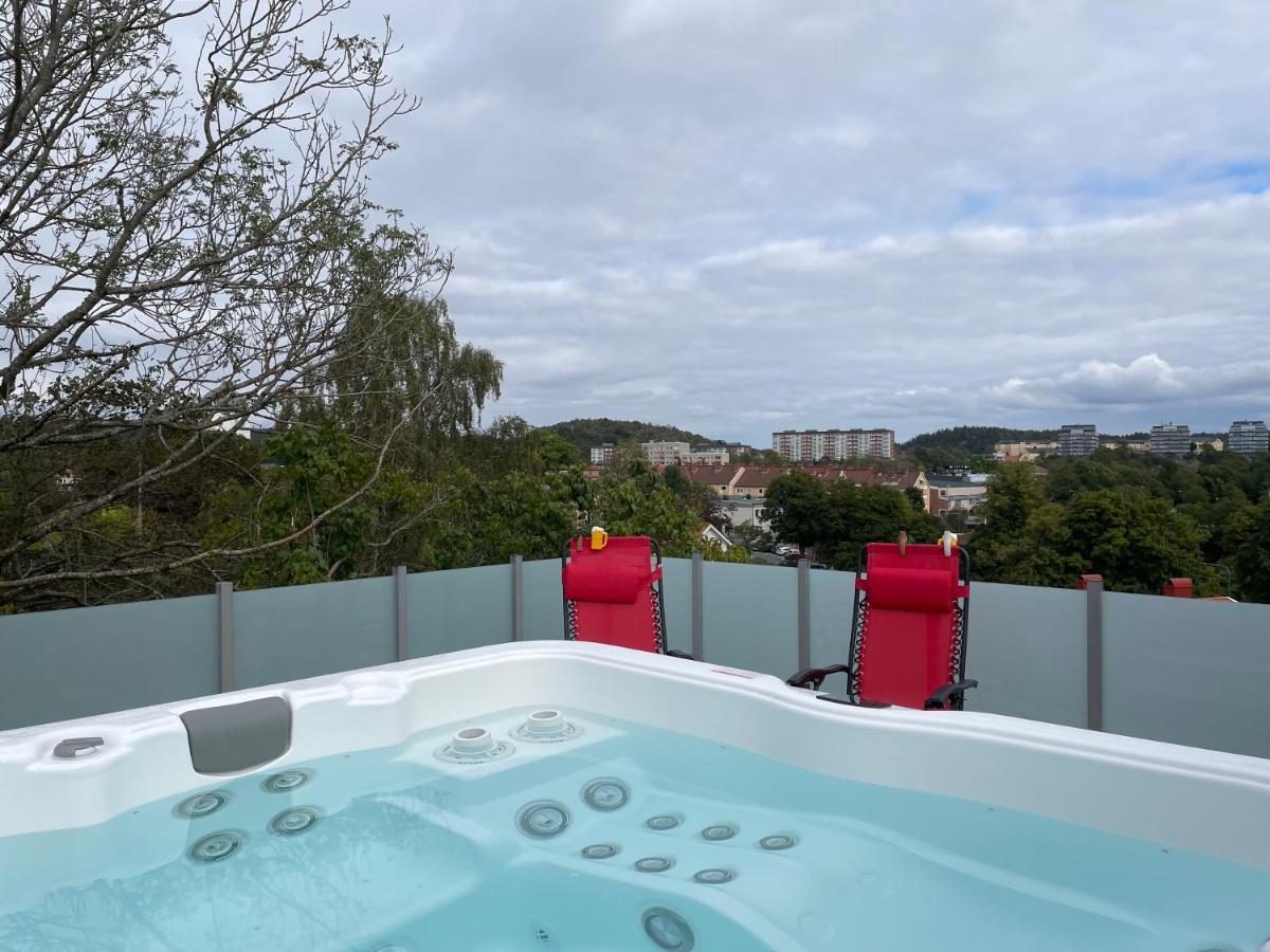 Apartment Uddevalla Bohuslaen Bubbelbad 외부 사진