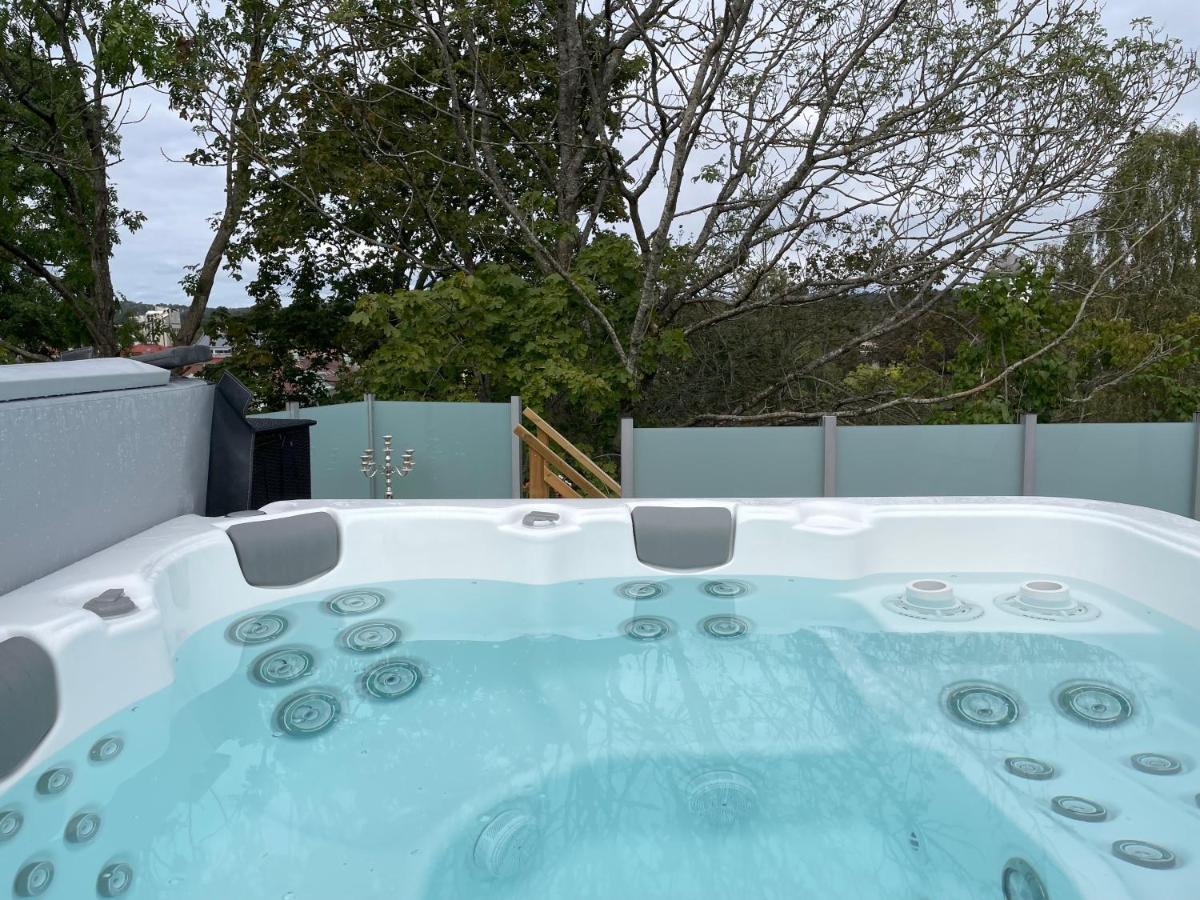 Apartment Uddevalla Bohuslaen Bubbelbad 외부 사진