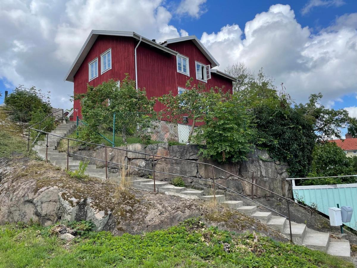 Apartment Uddevalla Bohuslaen Bubbelbad 외부 사진